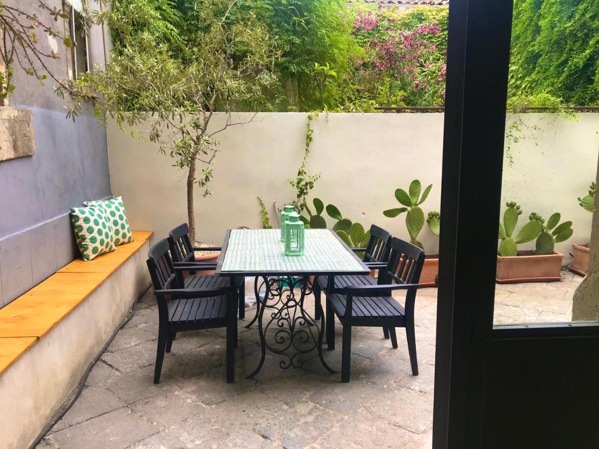 Oli'S Charming House Villa Catania Exterior photo